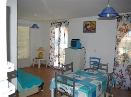 Anna Apartment