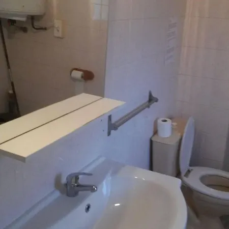 Anna Apartment *